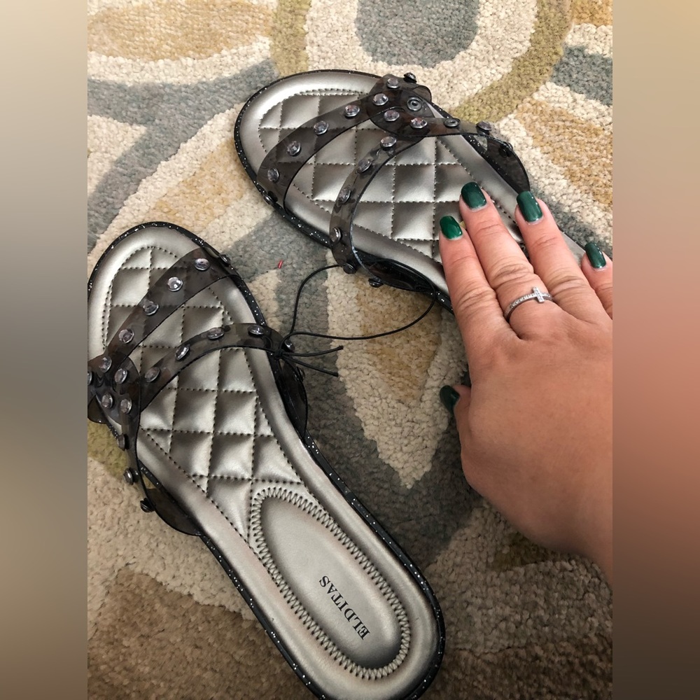 Elditas sandals. Size 9. Brand new